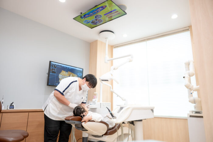 小さなお子さまから大人まで安心できる、ファミリーにやさしい歯科医院